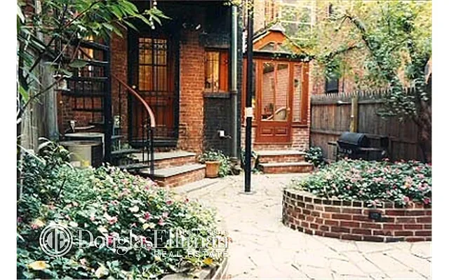 Rented by Douglas Elliman | media 8