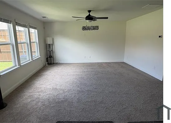 692 Jupe Way — Photo 8