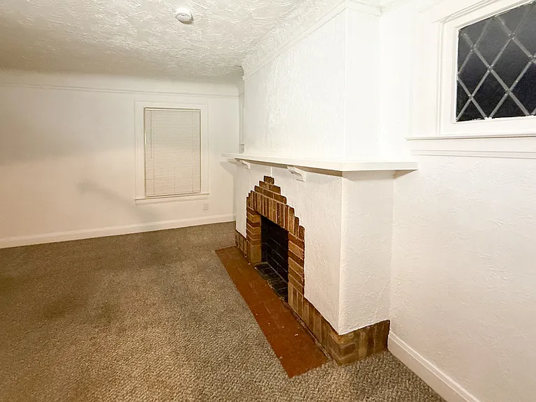 17214 Roselawn St #2 — Photo 7