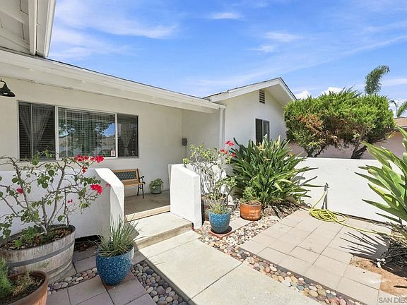 5th image of 622 W 13th Ave