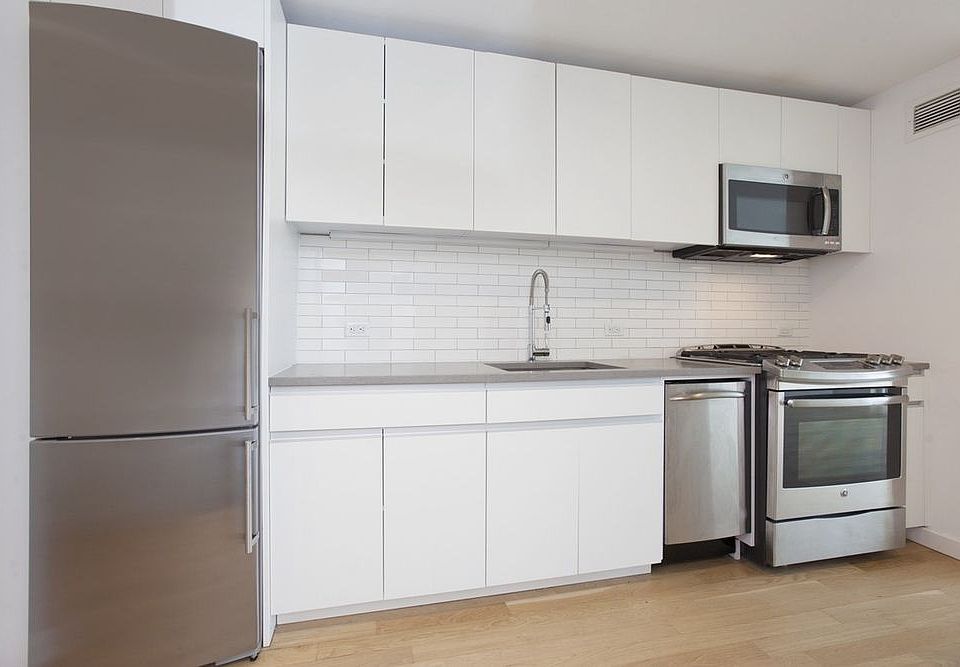 1st image of 331 E Houston St APT 2C