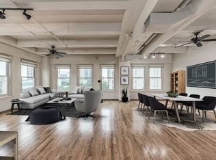 1120 Texas St APT 4A, Houston, TX 77002