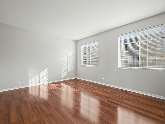 4th image of 1823 Indian Hill Ln