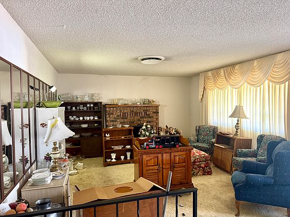 5th image of 737 Estate St