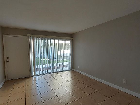 2nd image of 1852D Golf View Ave #11116659