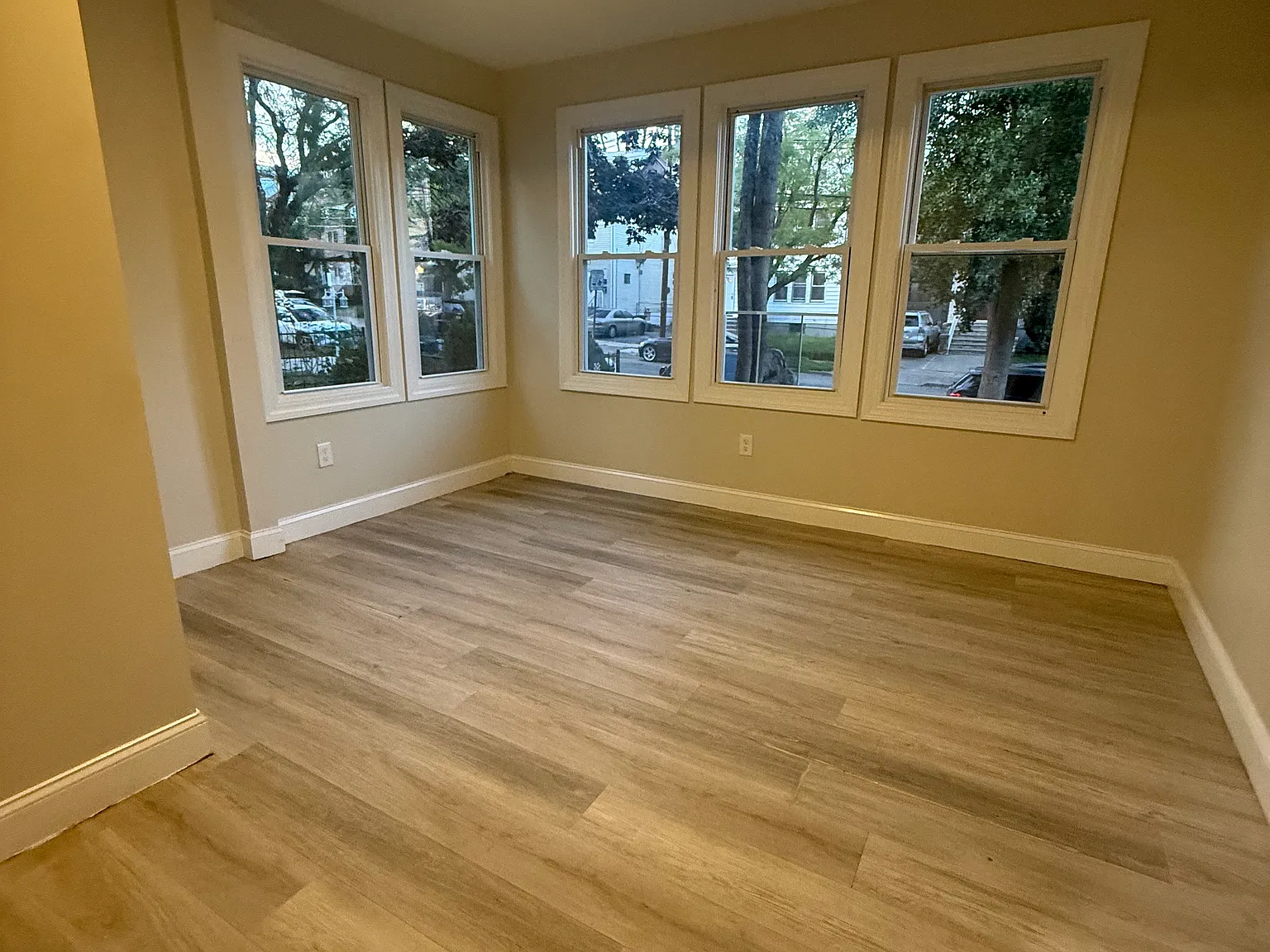 4 bed, $2,450 — Photo 3