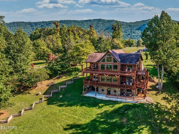 2666 Schisandra Ln, Cosby, TN 37722