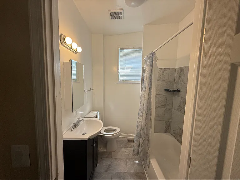 2329 Druid Hill Ave — Photo 6