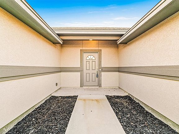 3rd image of 1954 Admiral Ln