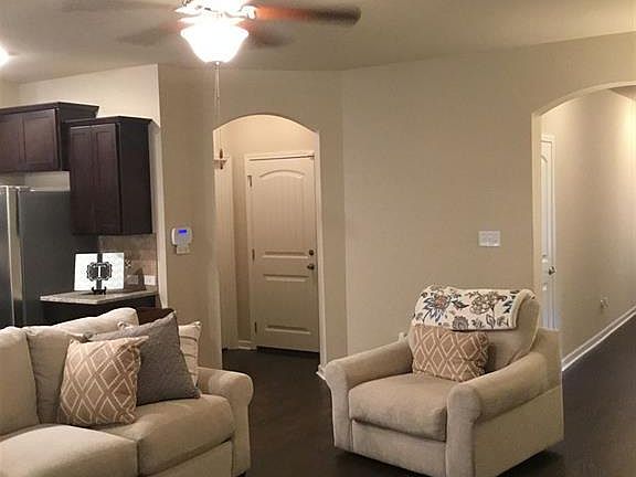 4th image of 39440 Legacy Lake Dr