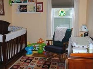 84 Oak St, Providence, RI 02909