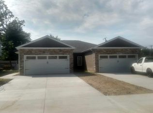 110-112 S 14th St, Chesterton, IN 46304