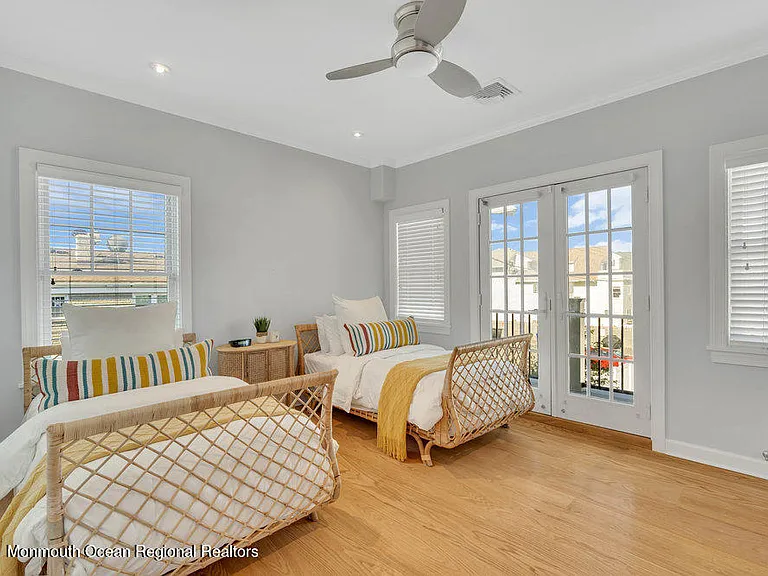 1302 Ocean Ave — Photo 39