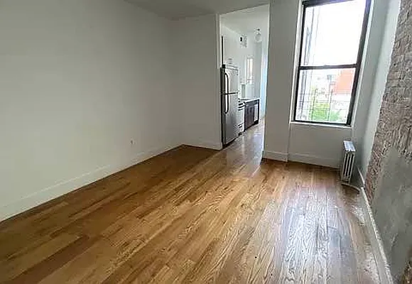 Rented by Premier One Realty LLC | media 8