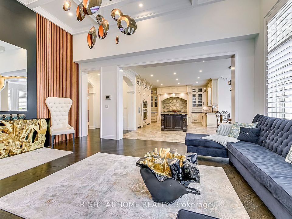 1st image of 107 N Park Blvd