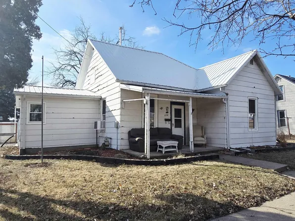 604 C Ave W, Oskaloosa, IA 52577