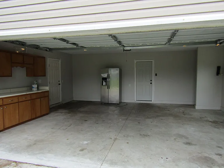 209 Ash Blvd — Photo 30