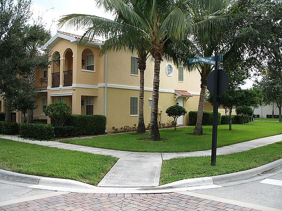 2nd image of 1860 Jeaga Dr