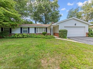 8071 Comanche Trl, Temperance, MI 48182