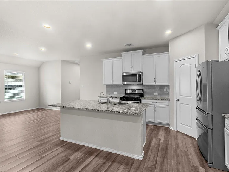 9257 Inland Leather Ln — Photo 7