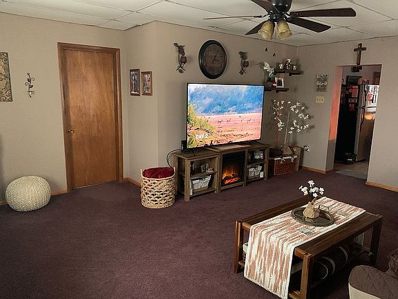 5th image of 828 Cowan Ave