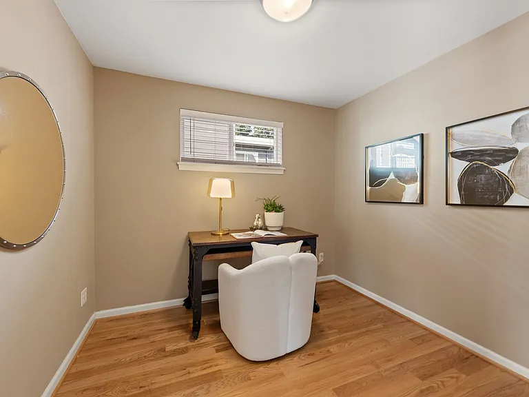 10134 Holman Rd NW #B — Photo 6