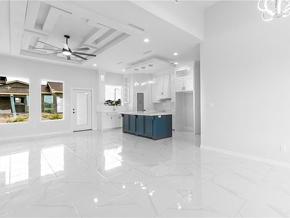 5th image of 1409 Fairway Dr