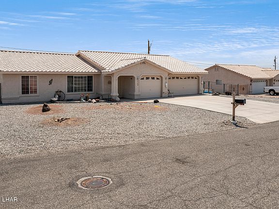 2nd image of 3360 Tolteca Dr