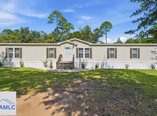 1071 White Dr NE, Townsend, GA 31331