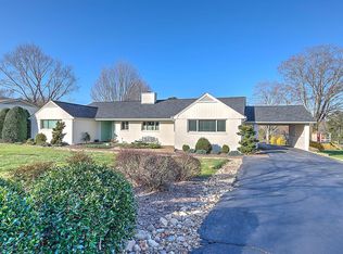 2217 Pendragon Rd, Kingsport, TN 37660