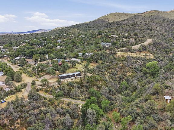 3rd image of 735 S EMERALD Trail