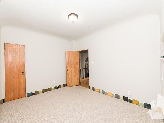 5th image of 161 W Schiller St APT 2B