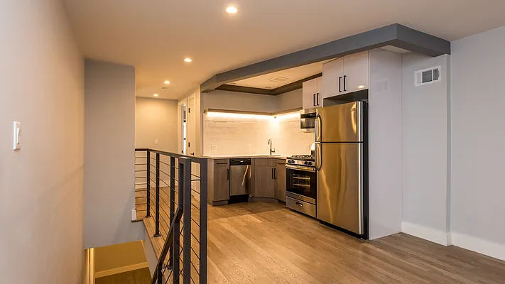 Rented by Nooklyn NYC LLC | media 19