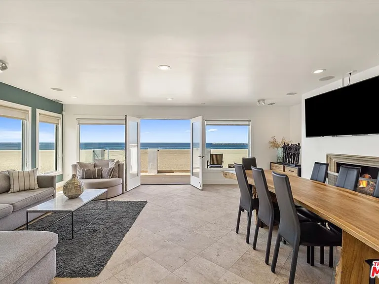 6419 Ocean Front Walk — Photo 18