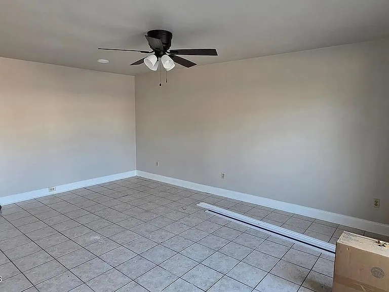 100 Winchester Dr #608 — Photo 2