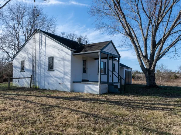 (undisclosed Address), The Plains, VA 20198