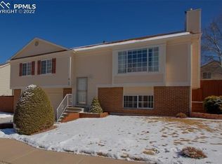 6135 Catskill Ln, Colorado Springs, CO 80918