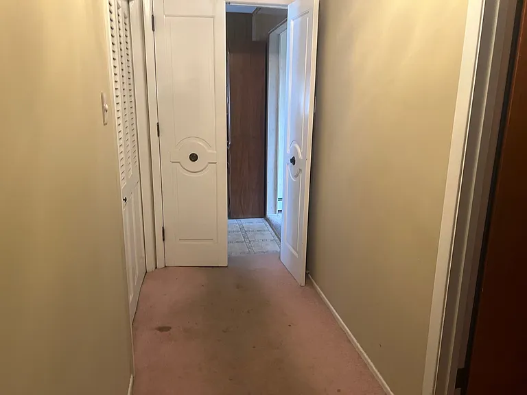 1414 Manor Ln #B — Photo 11