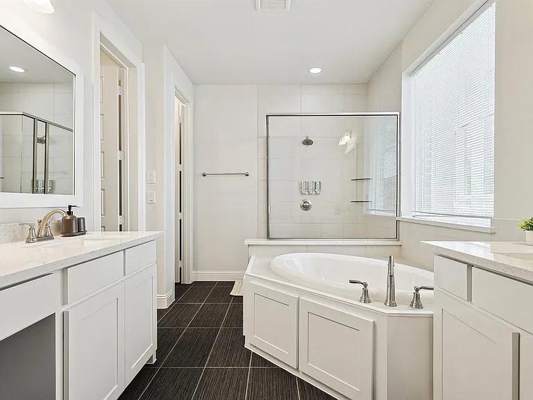 2346 Perdue Ave — Photo 22