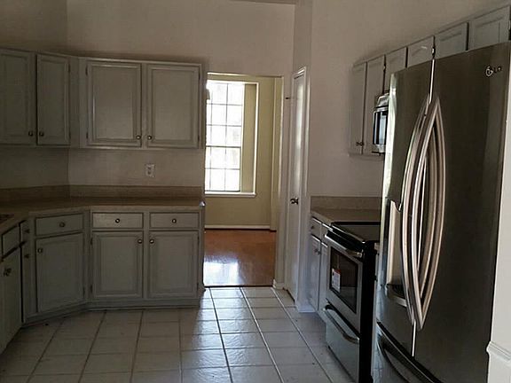 2nd image of 13606 White Oak Landing Blvd