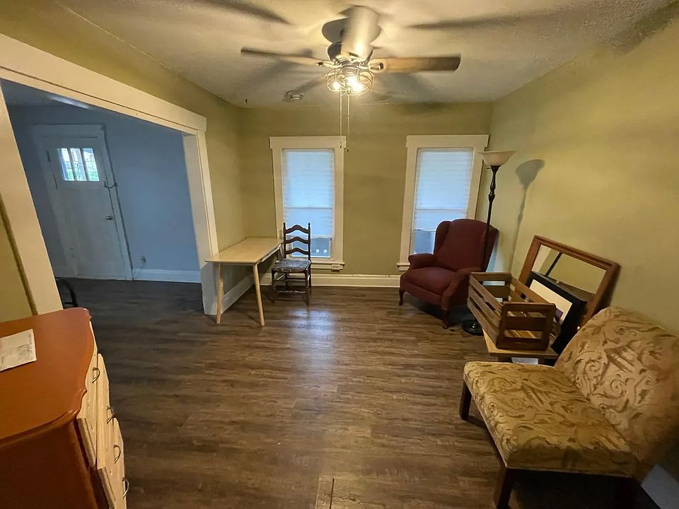 2nd image of 417 Clark St #1