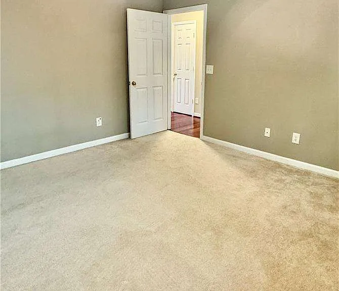 3389 Lathenview Ct — Photo 10