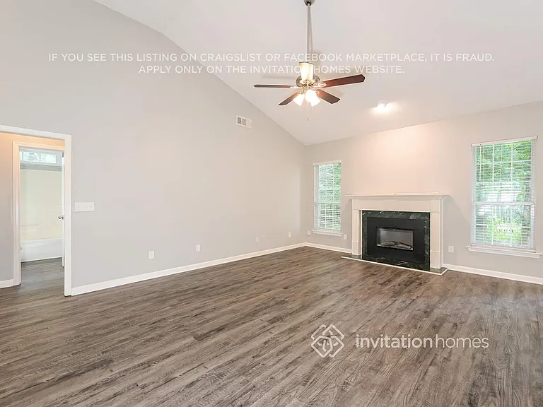 1950 Dartford Way — Photo 3