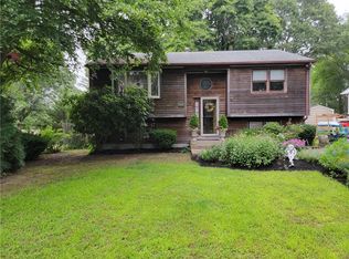 129 Old Pine Rd, Narragansett, RI 02882