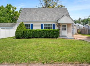 3910 N Sherwood Ave, Peoria, IL 61614