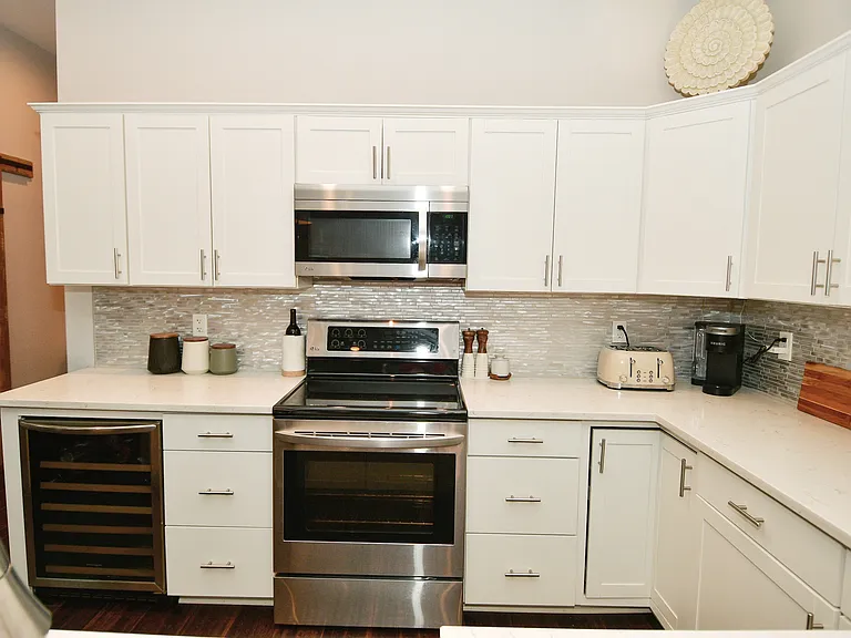 1426 Olive St — Photo 6