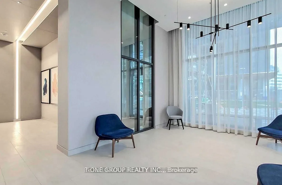 2 bed, $2,350 — Photo 2
