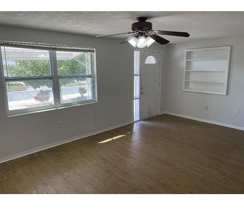 1st image of 1038 Clairborne St