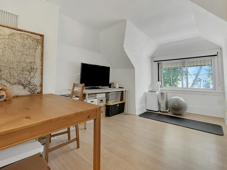 318 Beechwood Pl — Photo 22