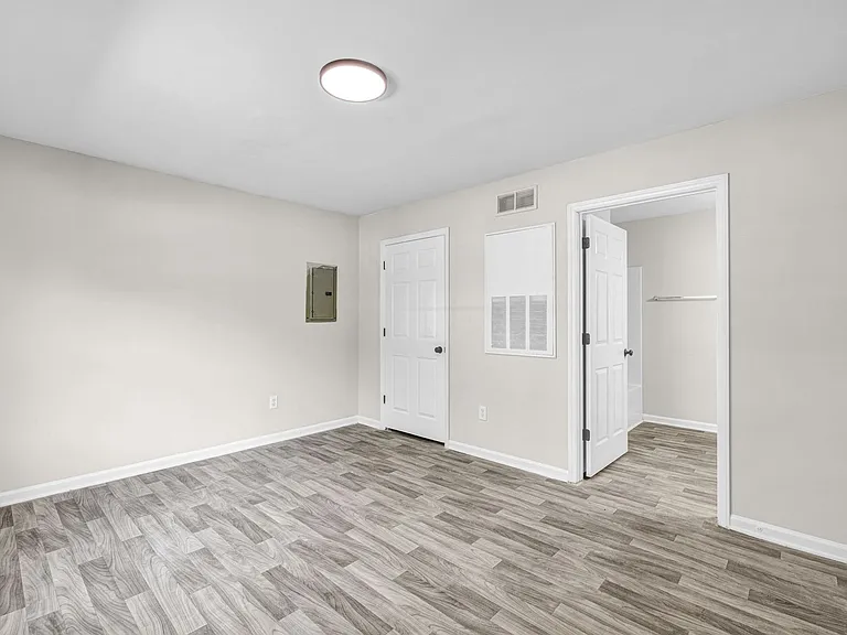 Millbrook Apartments — Photo 43